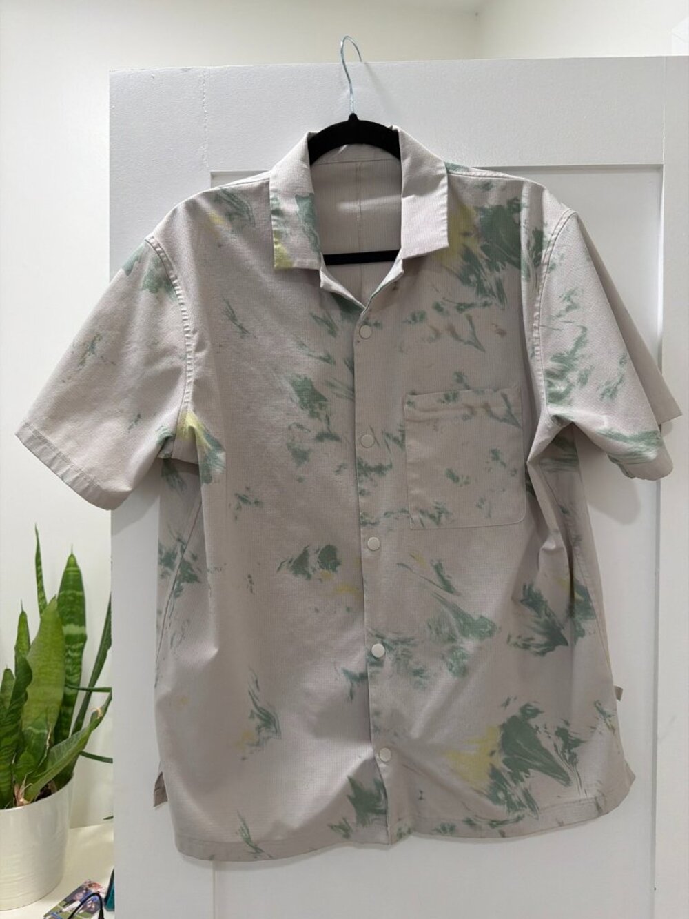 Lululemon Airing Easy Short Sleeve Shirt Mens Large Green Print Like New